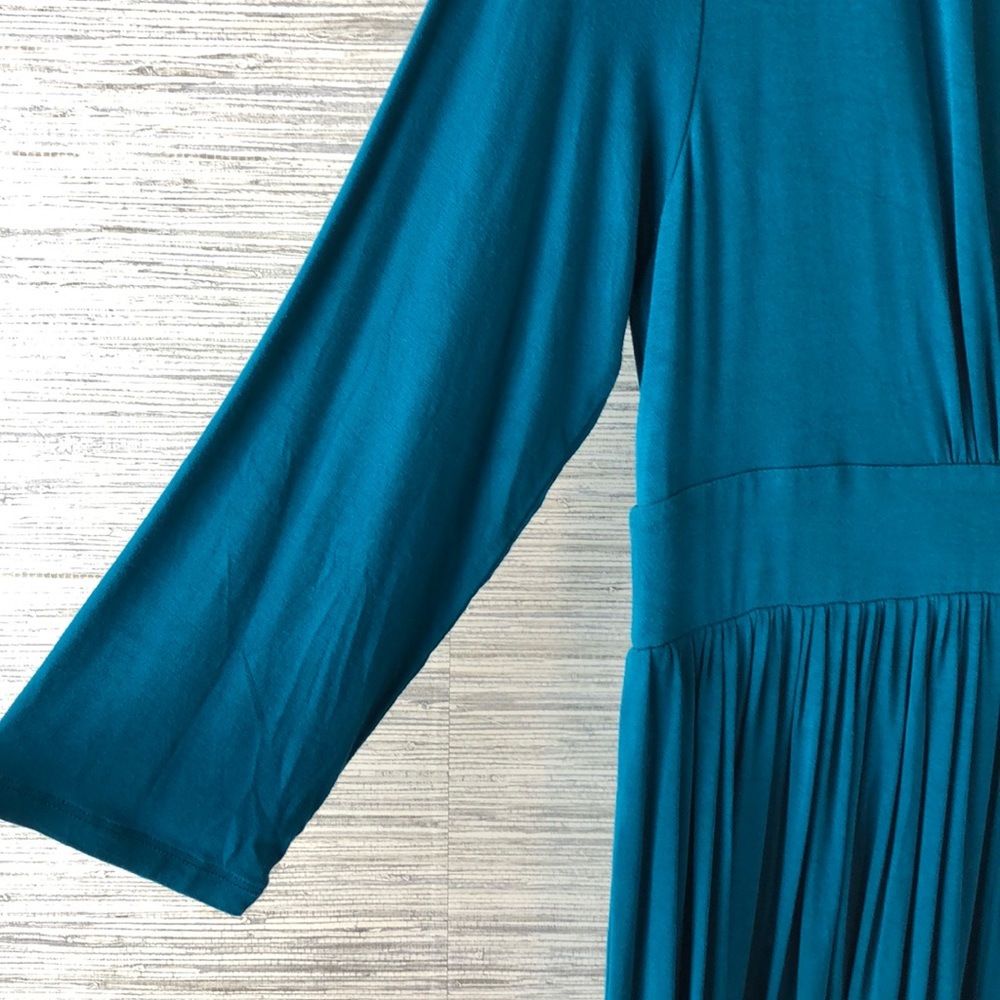 Boston Proper Deep-V Knit Teal Kimono Dress - Picture 7 of 7